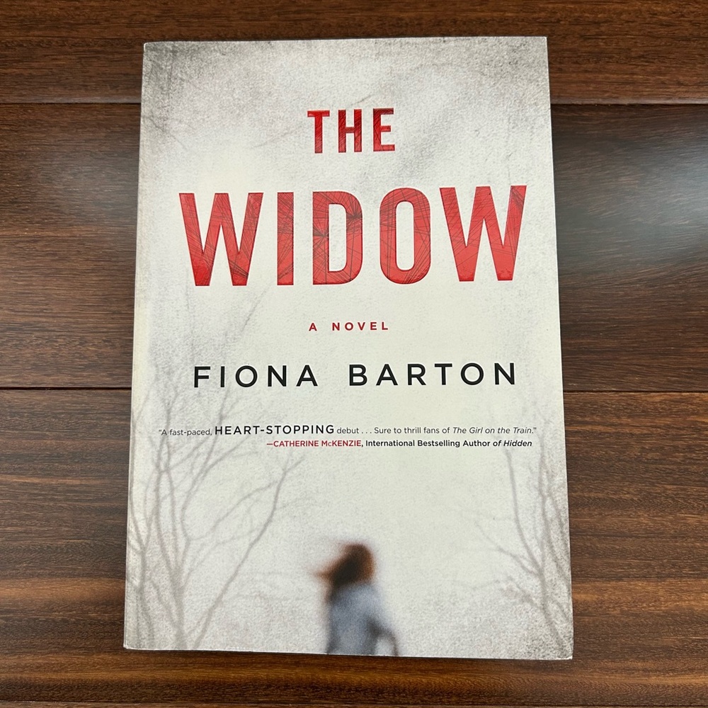 📕3/$27📕 The Widow by Fiona Barton